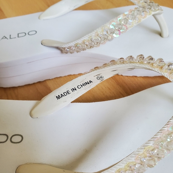 Vintage Flip flop 🩴 and bag. - Picture 2 of 5